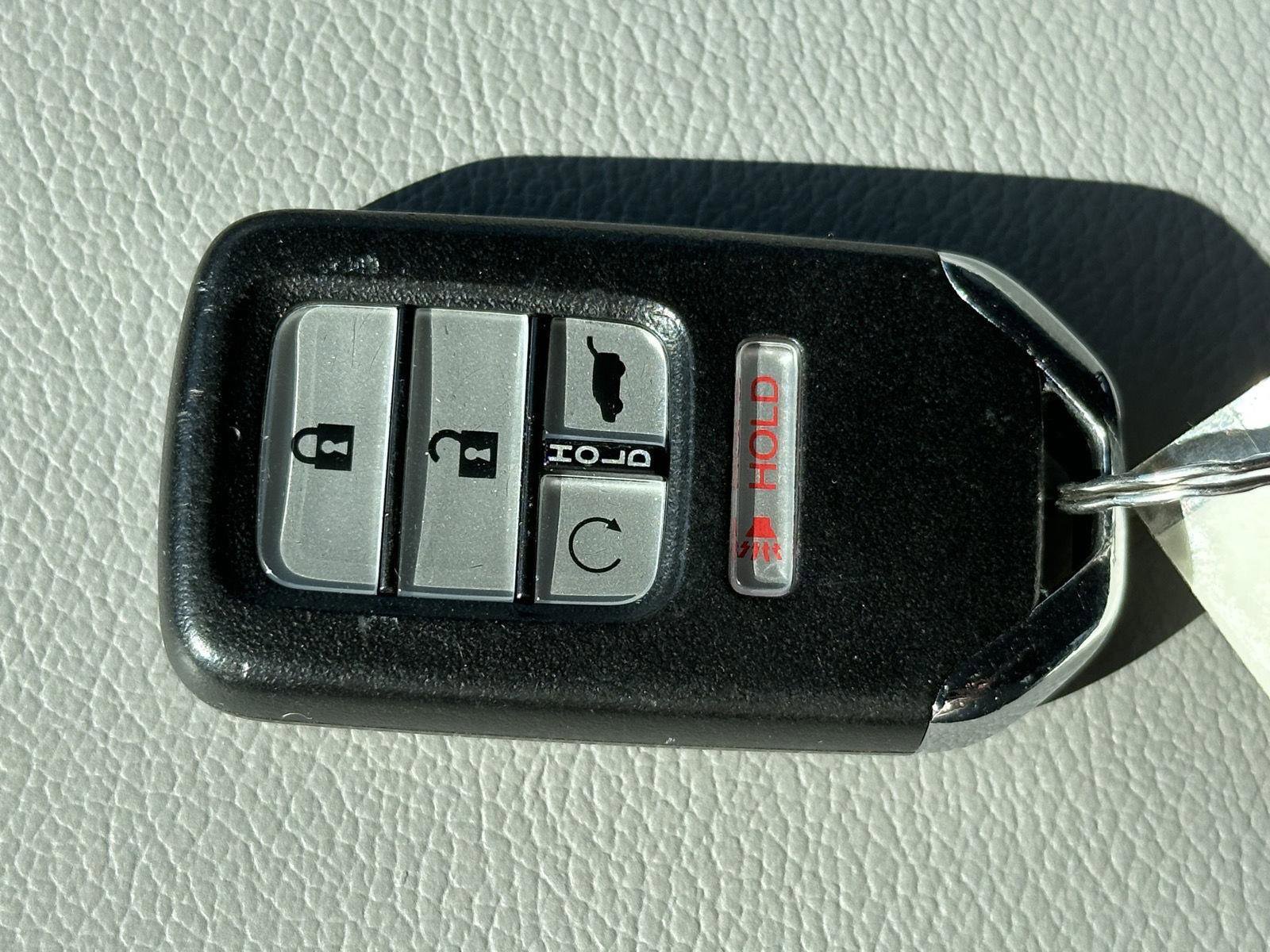 Used 2022 Honda CR-V Touring image 14