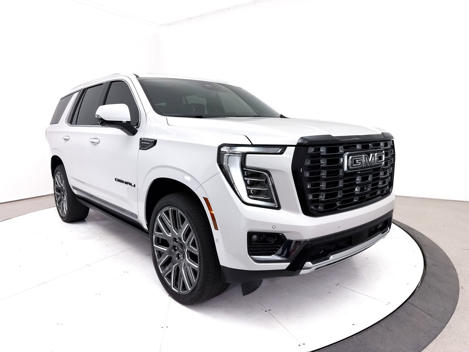 Used 2025 GMC Yukon Denali Ultimate AWD/4WD image 28