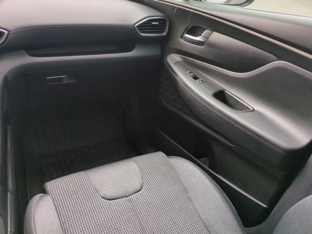 Used 2021 Hyundai Santa Fe SE image 16