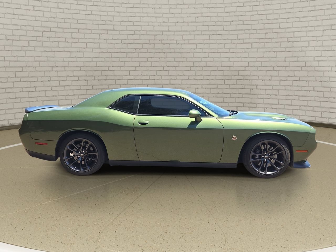 Used 2021 Dodge Challenger R/T Scat Pack w/ Driver Convenience Group RWD image 4