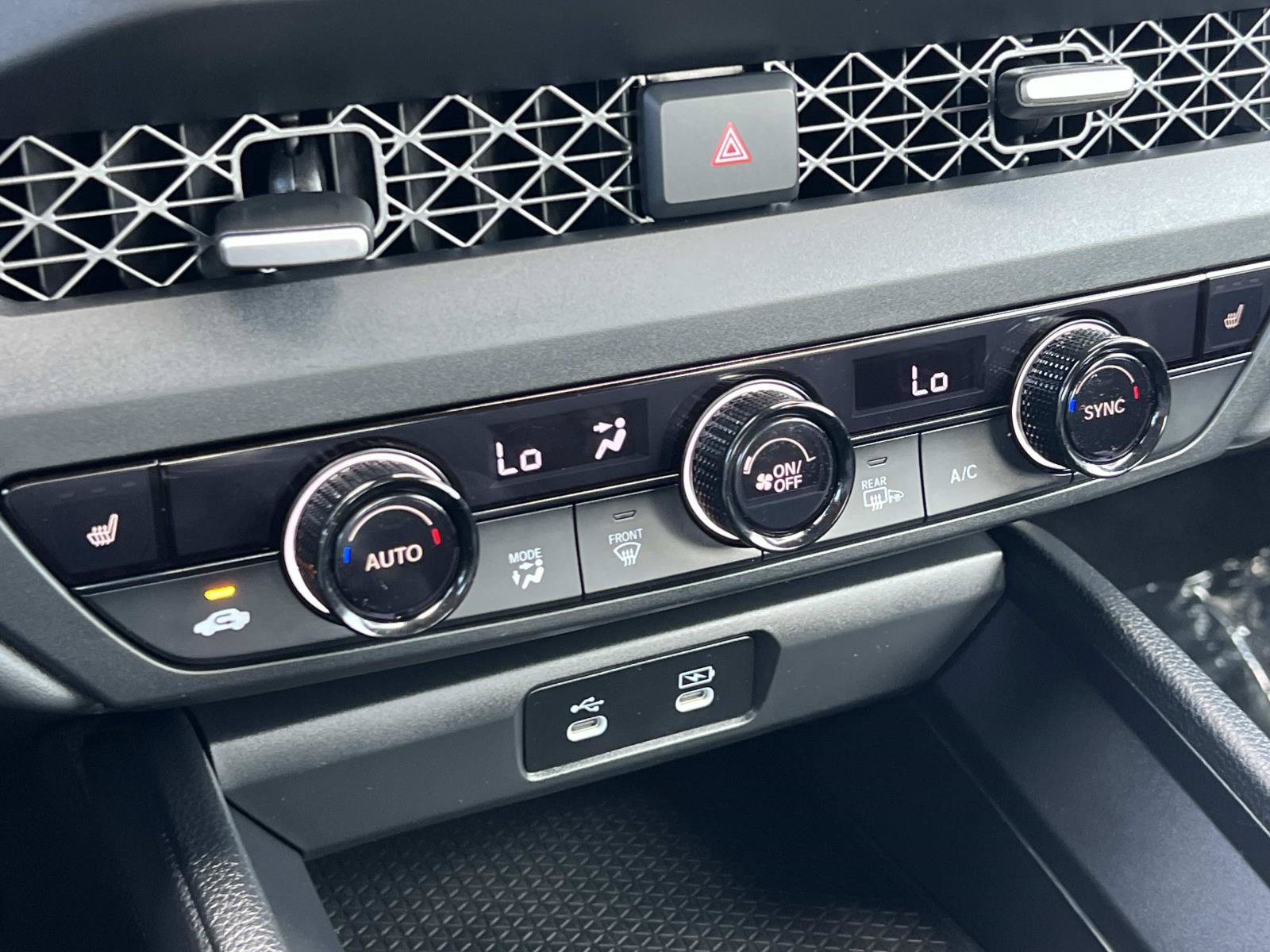 Certified 2025 Honda Accord SE image 14