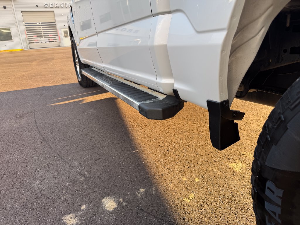 Used 2025 Ford F150 XLT w/ Equipment Group 301A Standard AWD/4WD image 15