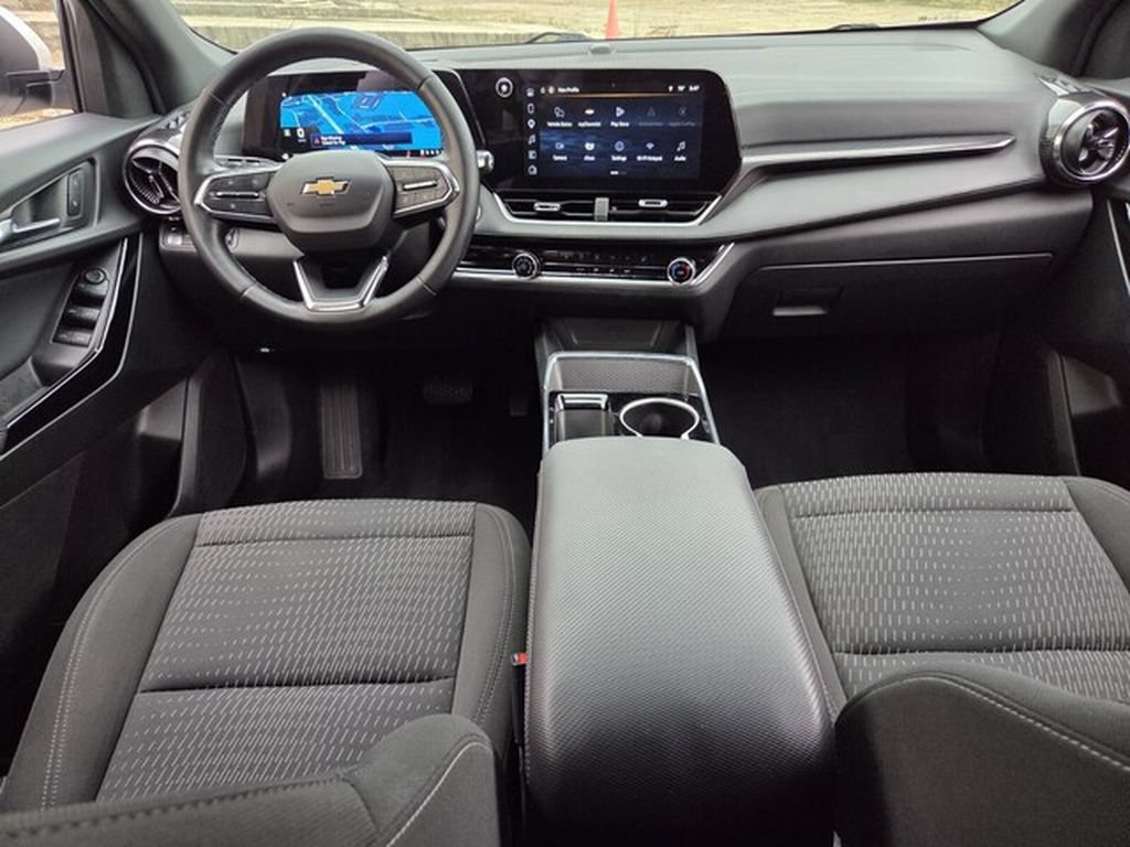 Used 2025 Chevrolet Equinox LT AWD/4WD image 10