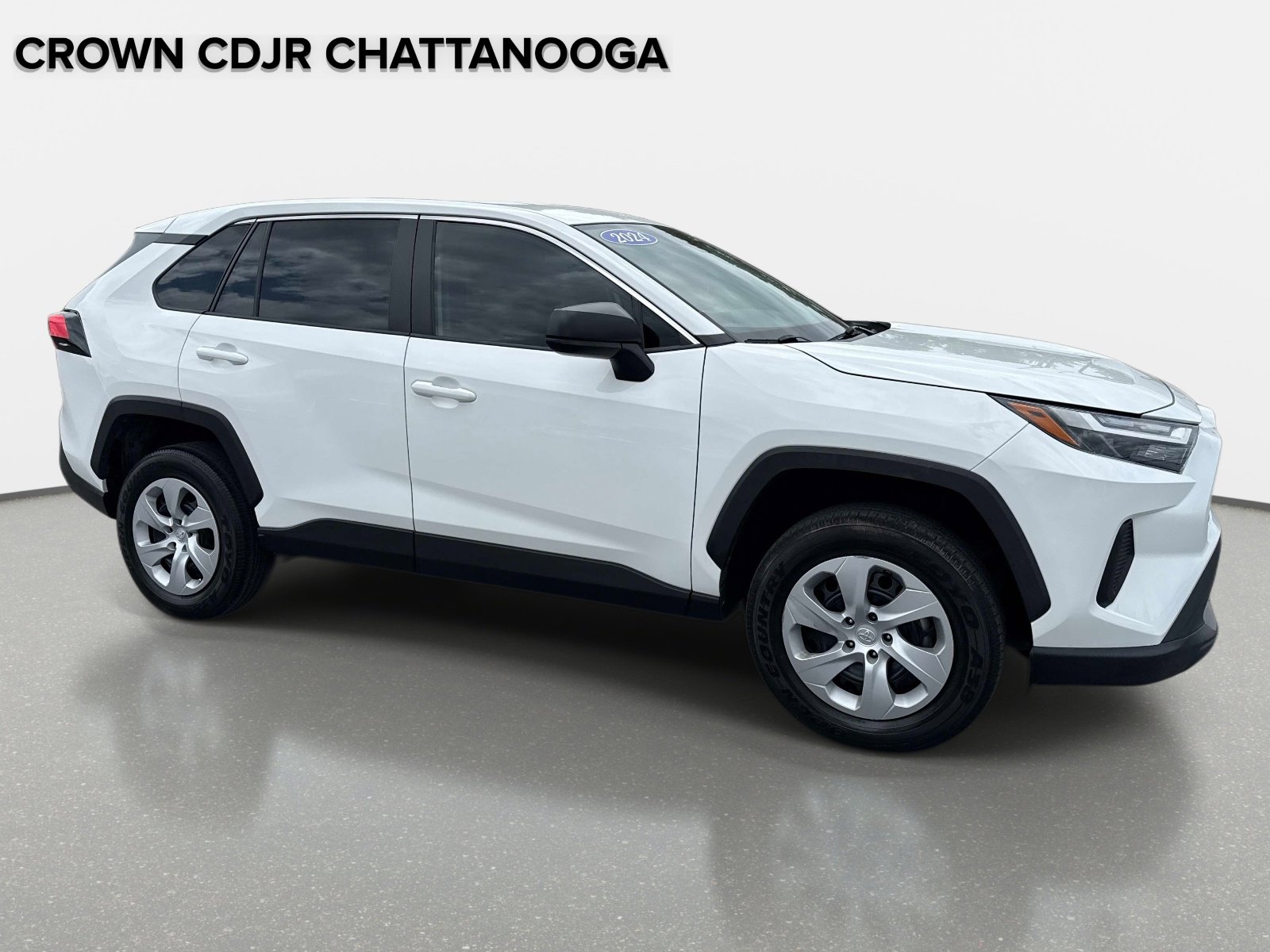 Used 2024 Toyota RAV4 LE FWD image 2