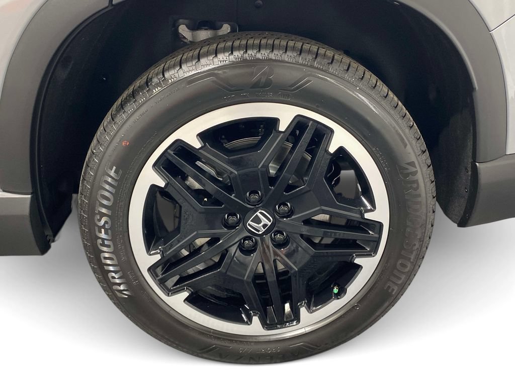 New 2026 Honda Pilot Touring image 7
