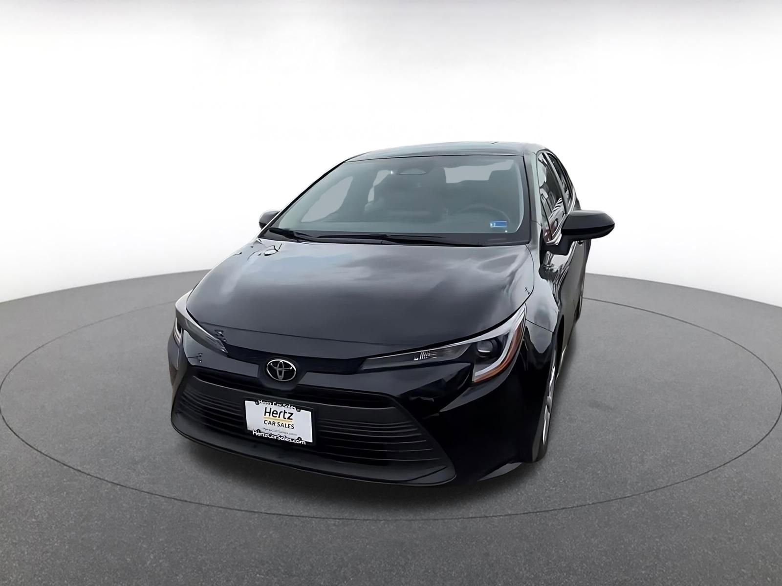 Used 2025 Toyota Corolla LE image 8