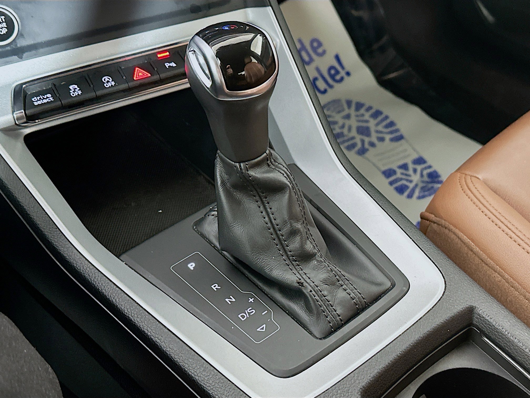 Used 2021 Audi Q3 2.0T Premium w/ Convenience Package image 16