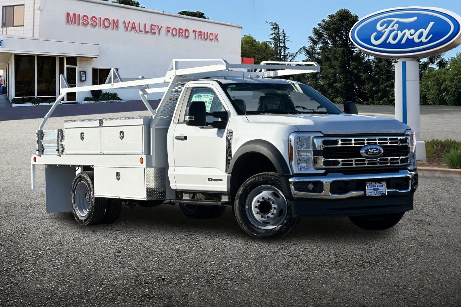New 2026 Ford F550 2WD Regular Cab Super Duty video 2