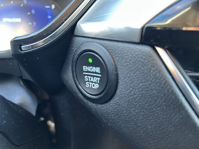 Used 2022 Ford Escape Titanium w/ Class II Trailer Tow Package image 21