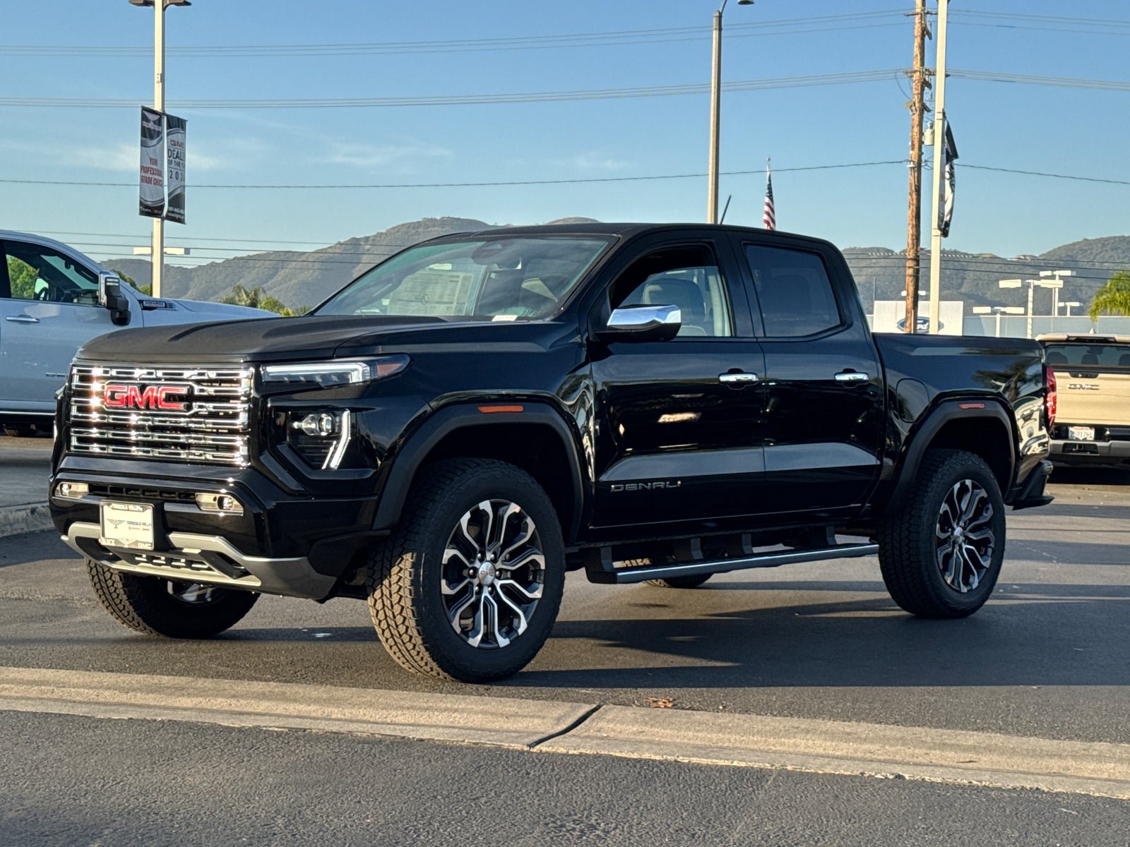 Used 2026 GMC Canyon Denali AWD/4WD image 4