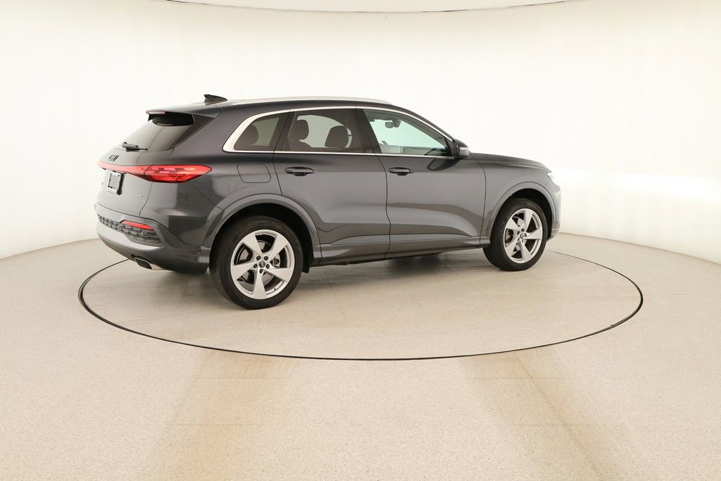 Certified 2025 Audi Q5 Premium Plus w/ Premium Plus AWD/4WD image 7