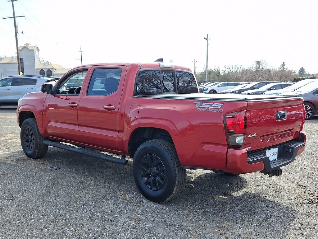 Used 2020 Toyota Tacoma SR AWD/4WD image 5
