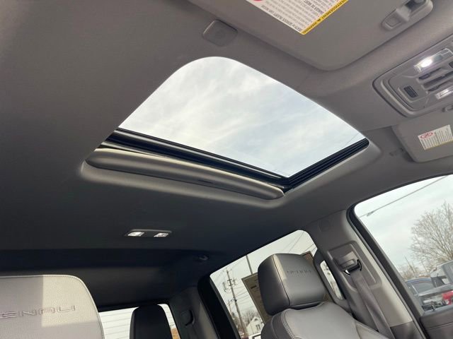 Certified 2026 Chevrolet Silverado 1500 High Country w/ Technology Package image 16