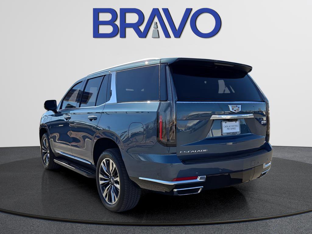 Used 2025 Cadillac Escalade Premium Luxury RWD image 5