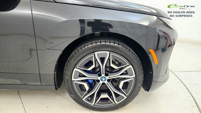 Used 2024 BMW iX xDrive50 w/ Sport Package AWD/4WD image 23