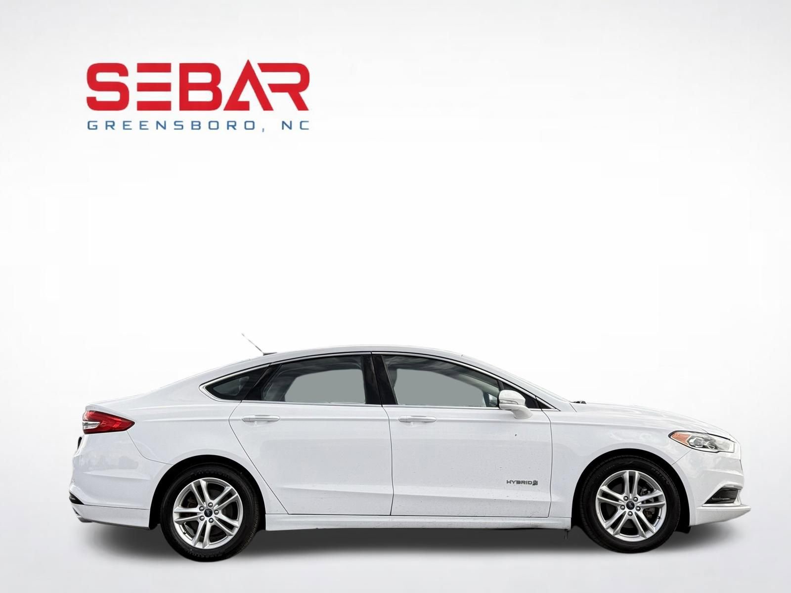 Used 2018 Ford Fusion SE w/ Equipment Group 602A FWD image 6