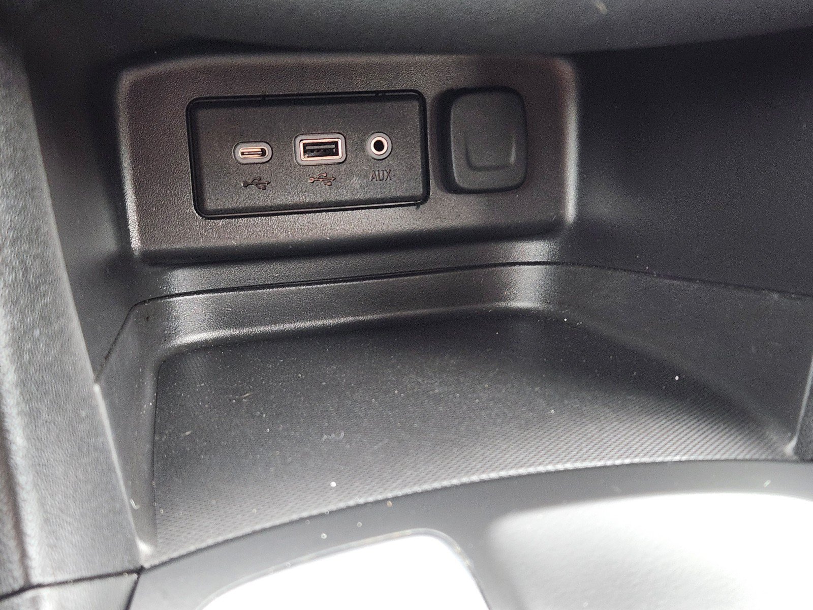 Used 2019 Chevrolet Equinox LT w/ Driver Convenience Package FWD image 16