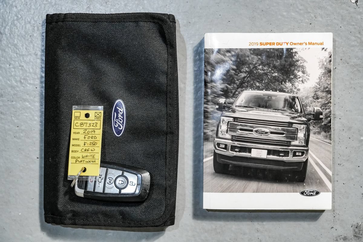Used 2019 Ford F250 Platinum w/ Platinum Ultimate Package AWD/4WD image 61