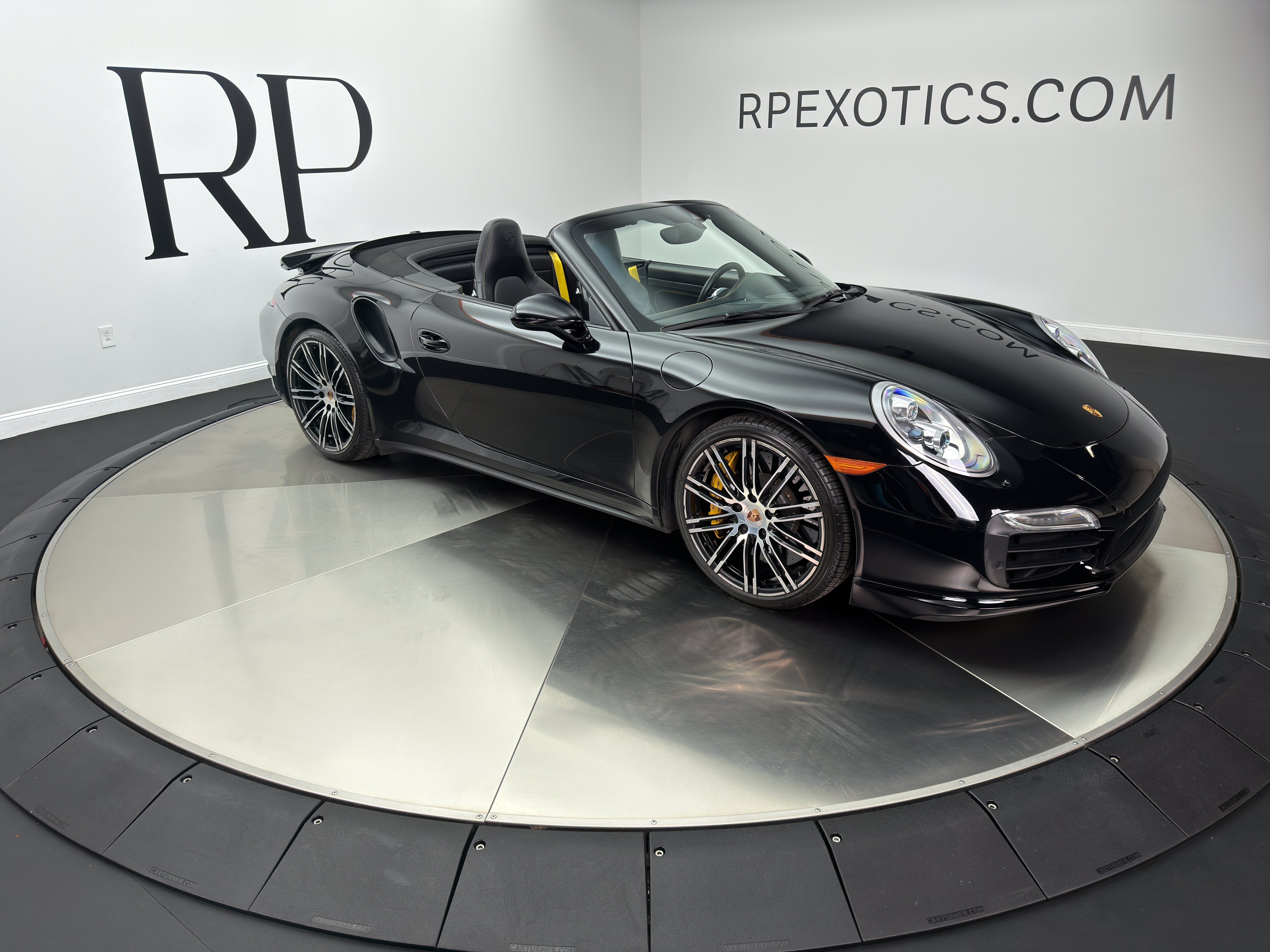 Used 2015 Porsche 911 Turbo S AWD/4WD image 11