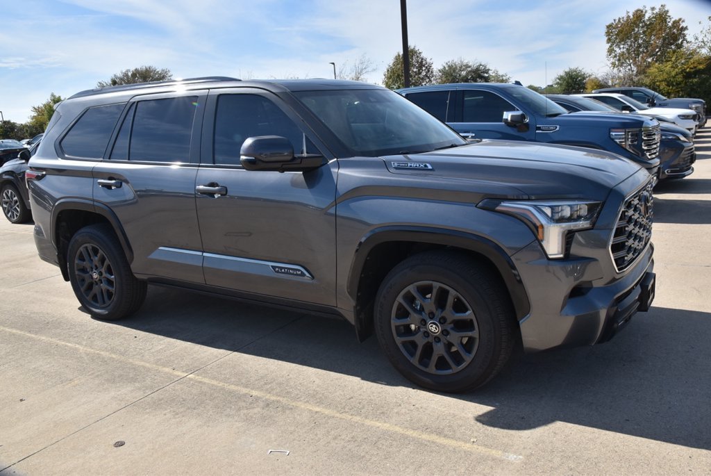 Used 2026 Toyota Sequoia Platinum AWD/4WD image 4