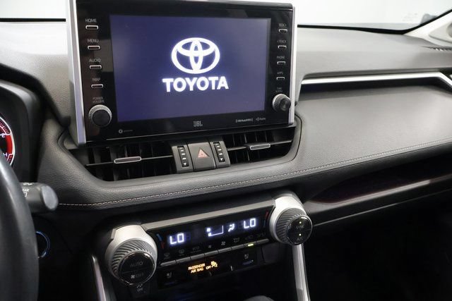 Used 2022 Toyota RAV4 Limited AWD/4WD image 22