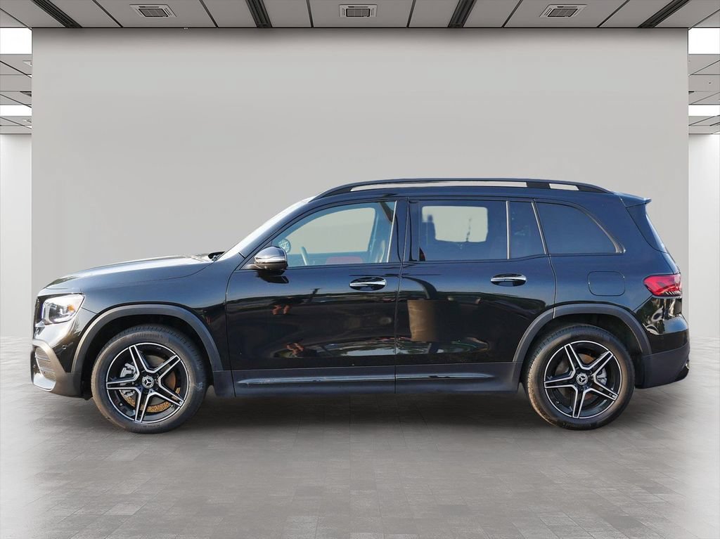 Used 2023 Mercedes-Benz GLB 250 4MATIC image 3