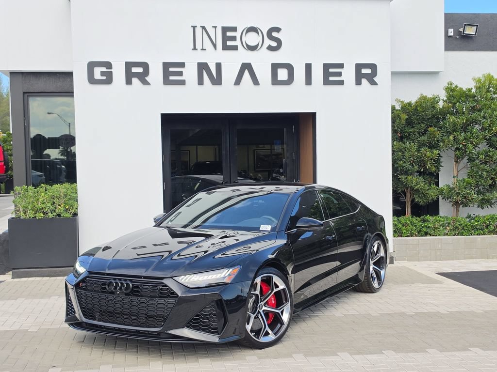 Used 2025 Audi RS 7 Performance AWD/4WD image 2