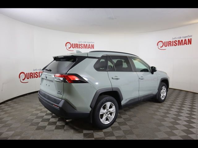 Used 2020 Toyota RAV4 XLE w/ All Weather Liner Package AWD/4WD image 12