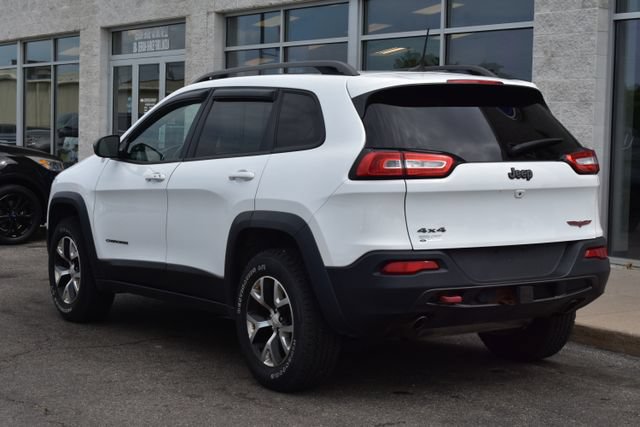 Used 2017 Jeep Cherokee Trailhawk w/ Comfort & Convenience Group AWD/4WD image 11