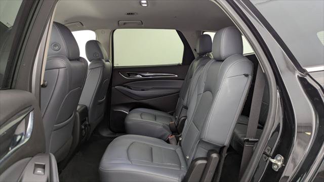 Used 2021 Buick Enclave Essence w/ Sport Touring Edition FWD image 17