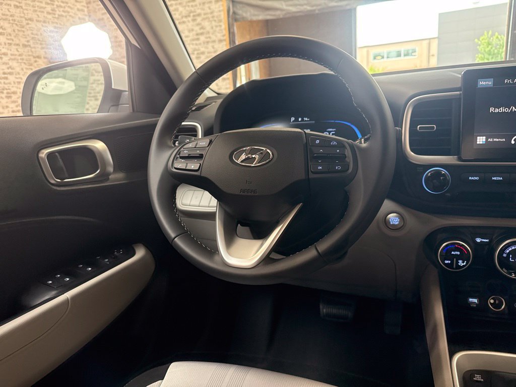 New 2026 Hyundai Venue SEL FWD image 17