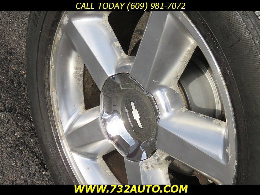 Used 2011 Chevrolet Tahoe LT w/ Regional Value Package image 17