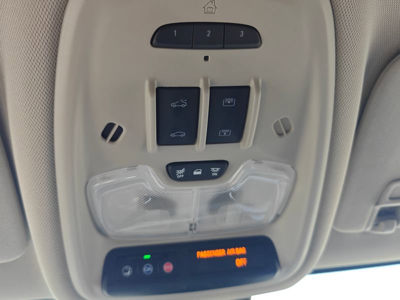 Used 2022 Buick Encore GX Essence w/ Experience Buick Package AWD/4WD image 37