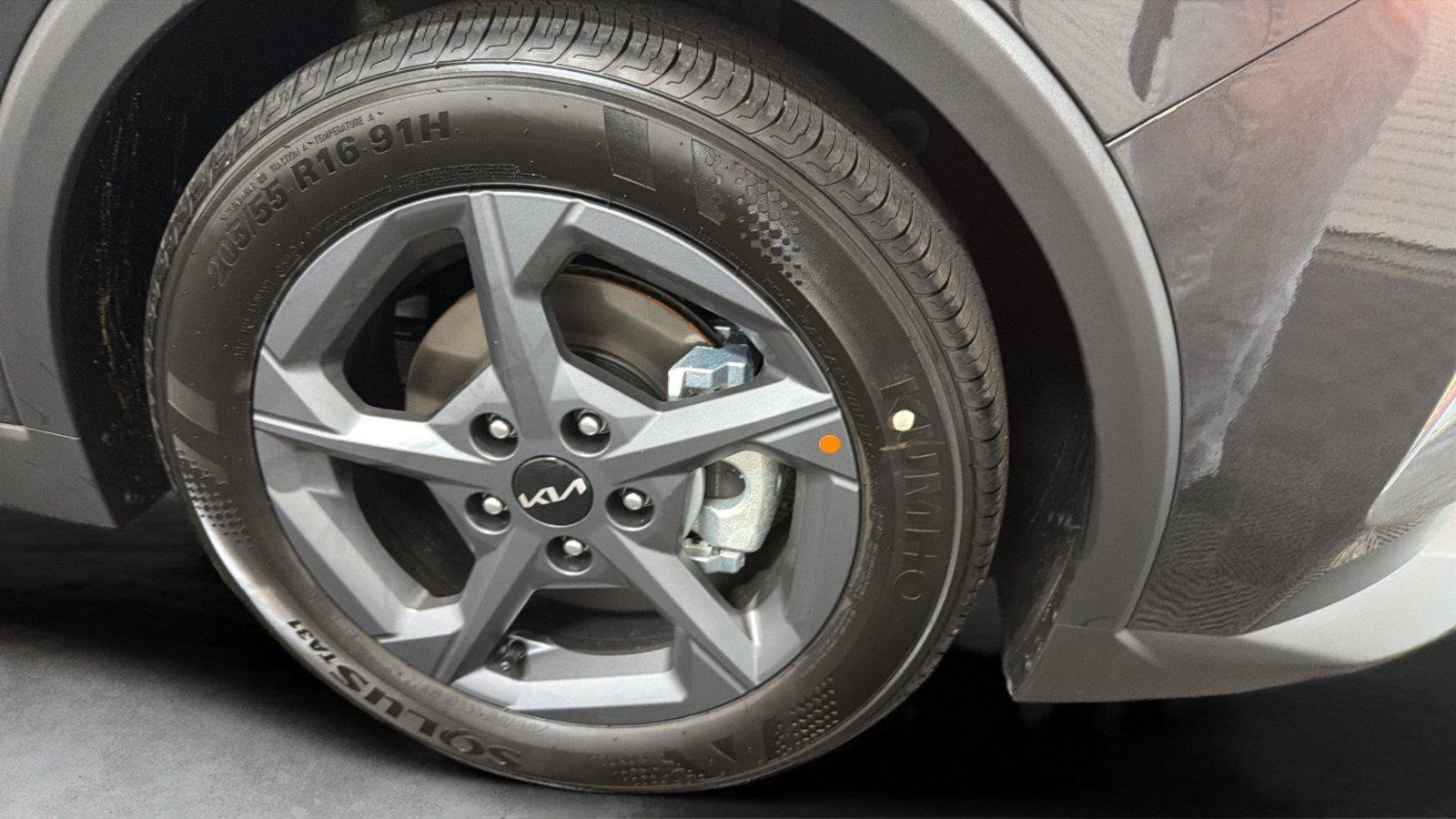 New 2026 Kia K4 FWD image 24