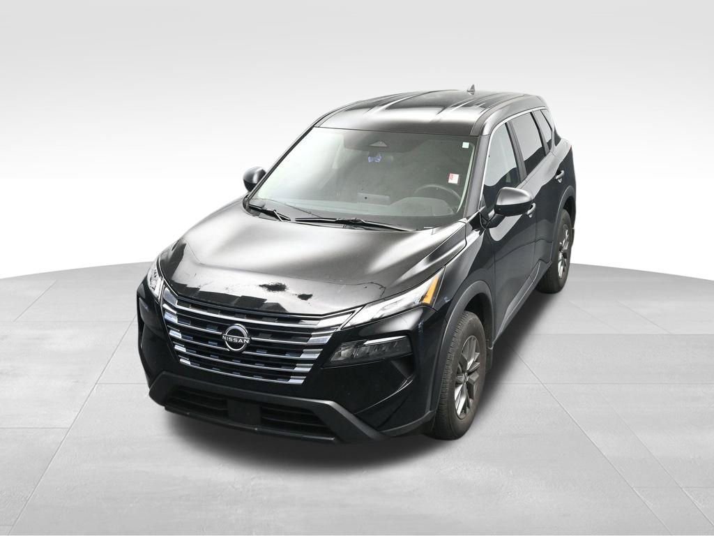 Used 2025 Nissan Rogue S image 23