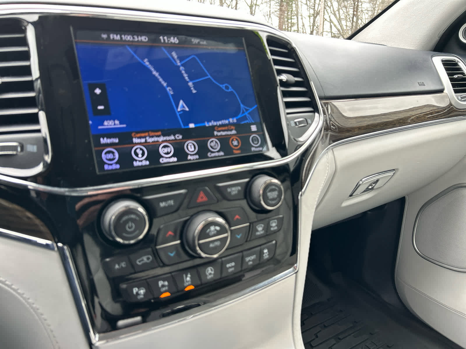 Used 2019 Jeep Grand Cherokee Summit image 32