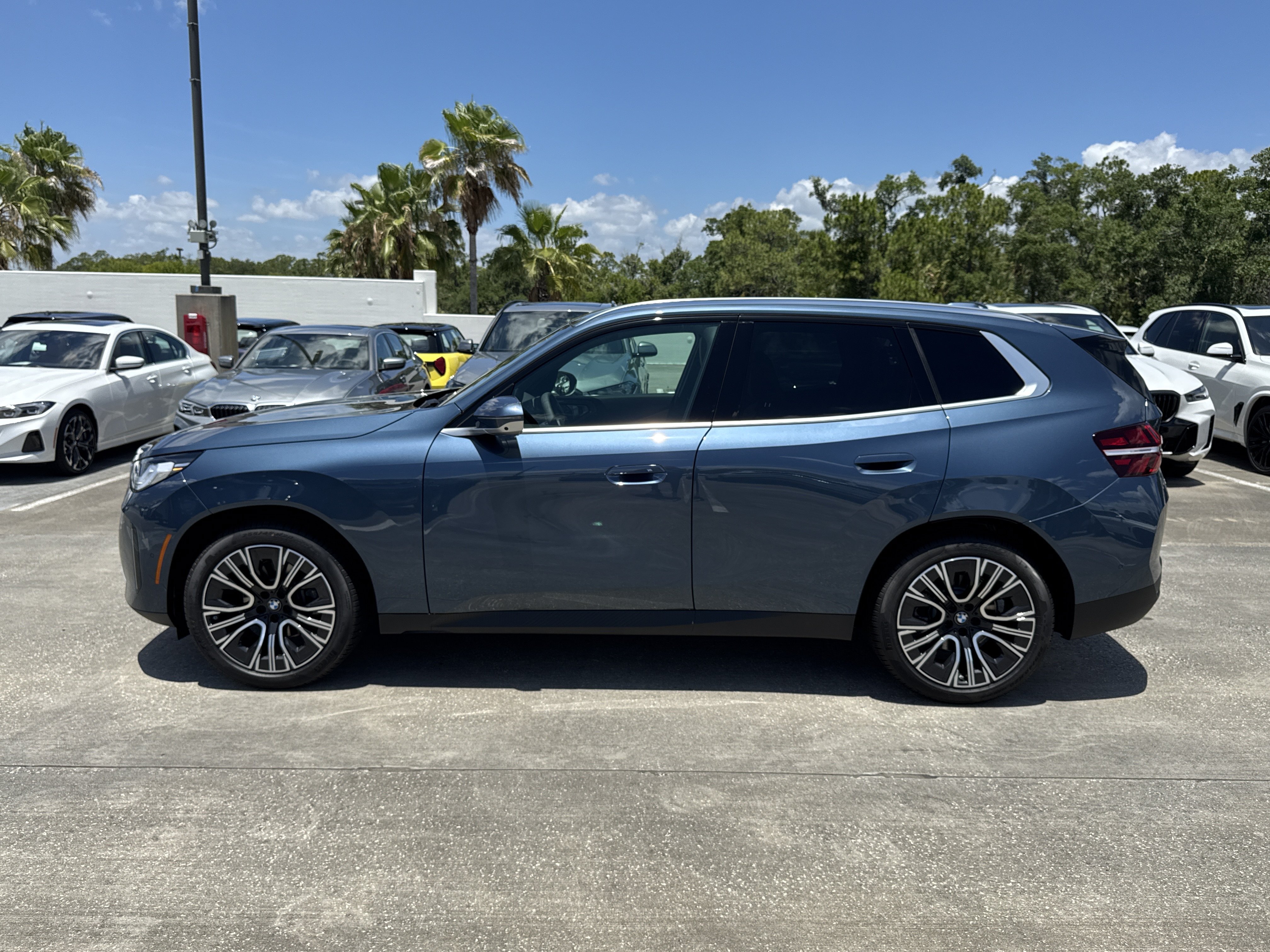 New 2026 BMW X3 xDrive30i w/ Premium Package AWD/4WD image 4