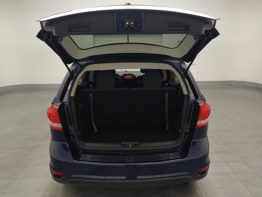 Used 2019 Dodge Journey SE w/ Connectivity Group FWD image 29