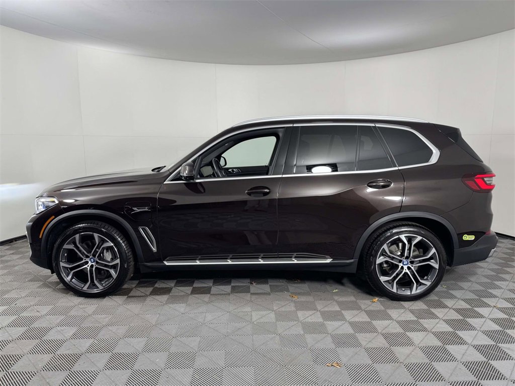 Used 2023 BMW X5 xDrive45e w/ Executive Package image 11