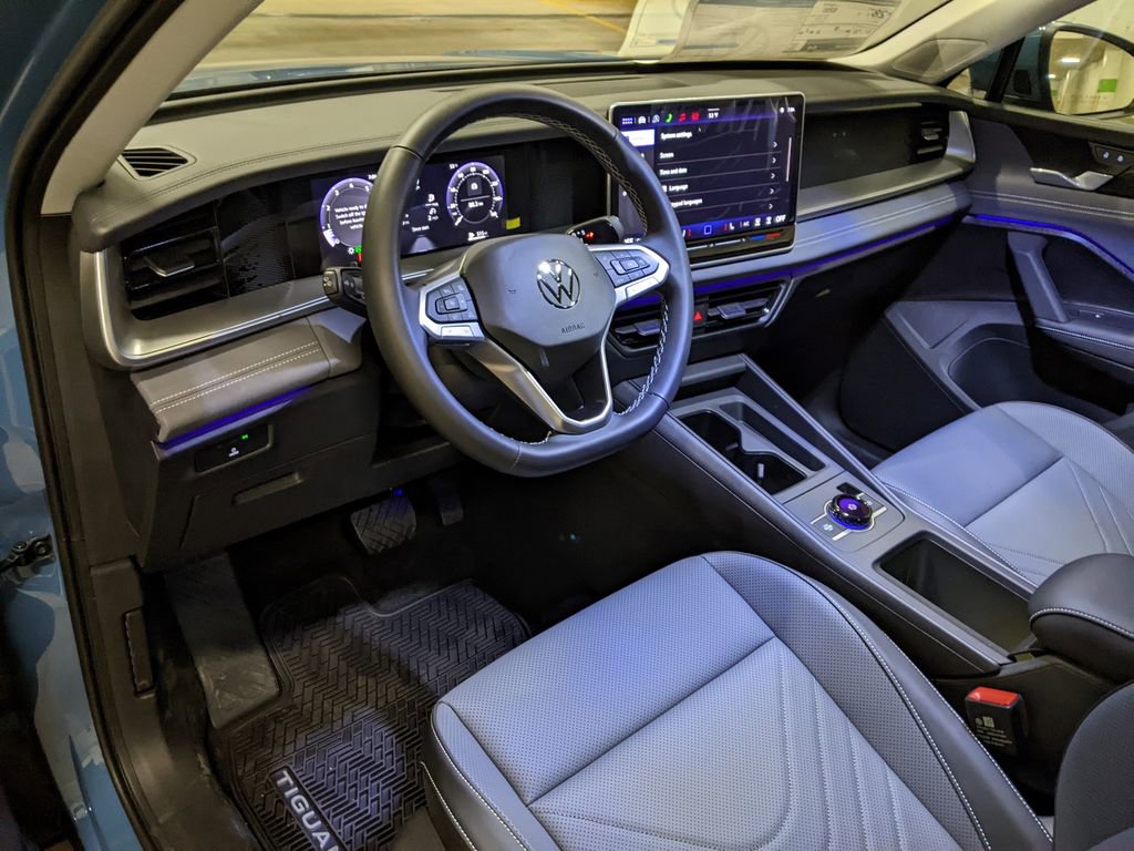 New 2026 Volkswagen Tiguan SE AWD/4WD image 8