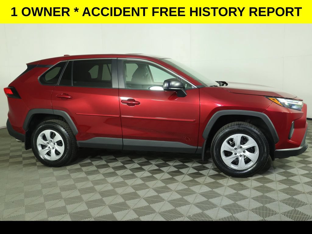 Used 2023 Toyota RAV4 LE AWD/4WD image 2