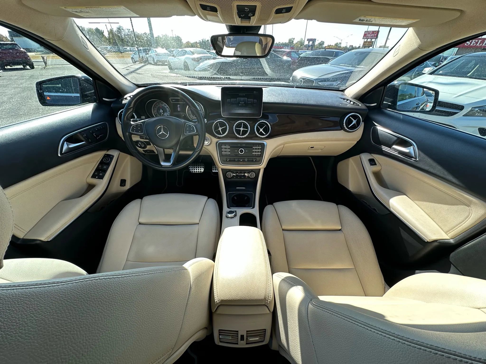 Used 2017 Mercedes-Benz GLA 250 image 2