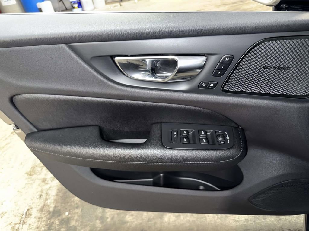 Used 2019 Volvo S60 T6 Inscription image 20