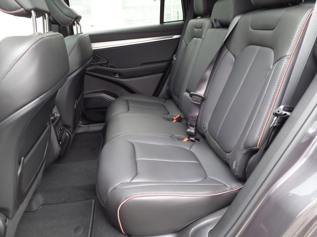 New 2025 Jeep Wagoneer S Launch Edition image 6