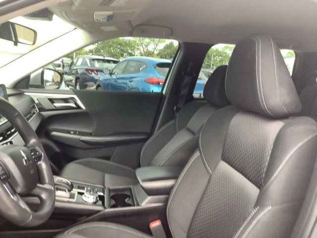 Used 2022 Mitsubishi Outlander ES FWD image 17