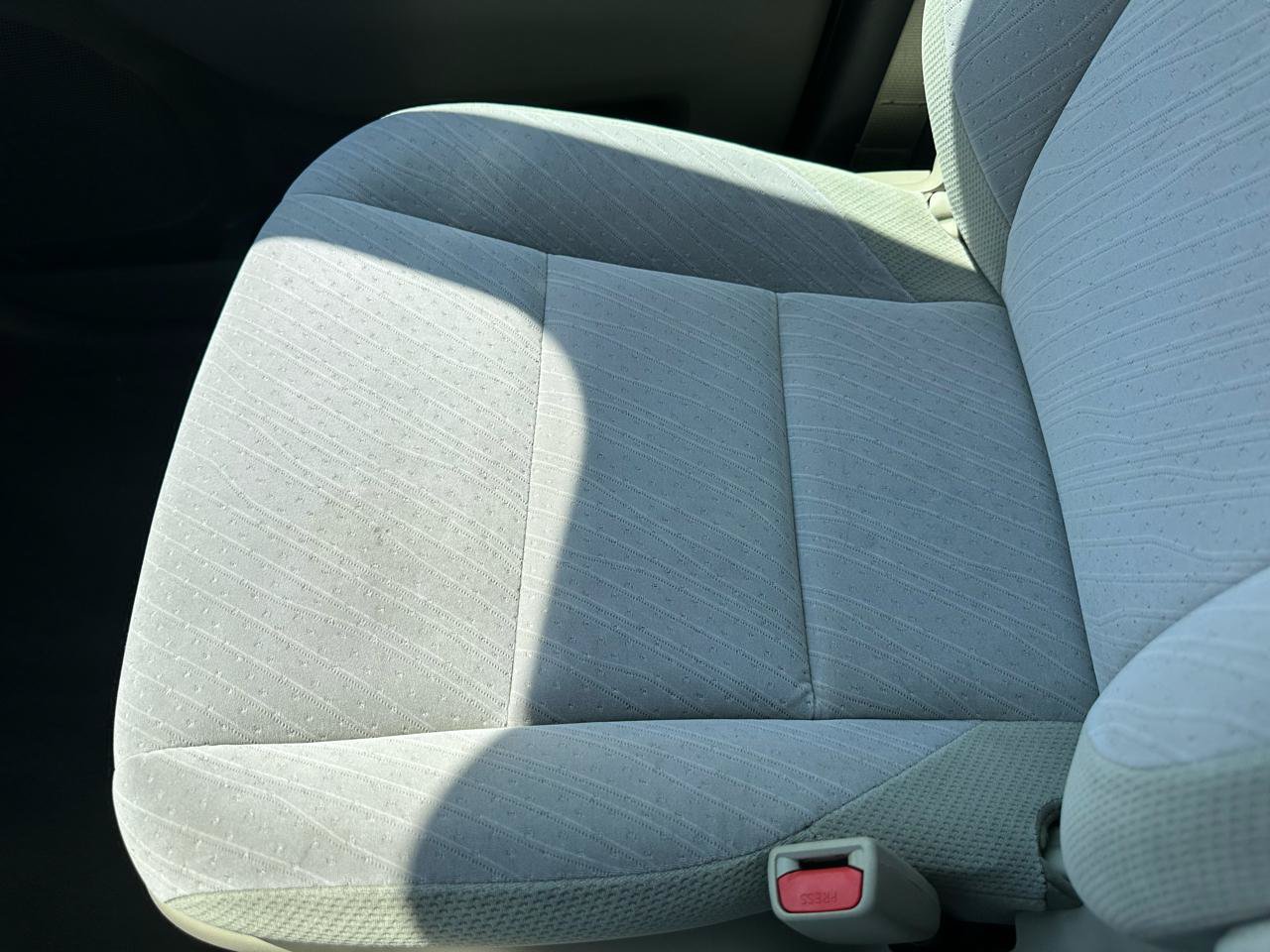 Used 2018 Toyota Sienna LE w/ Protection Package FWD image 16