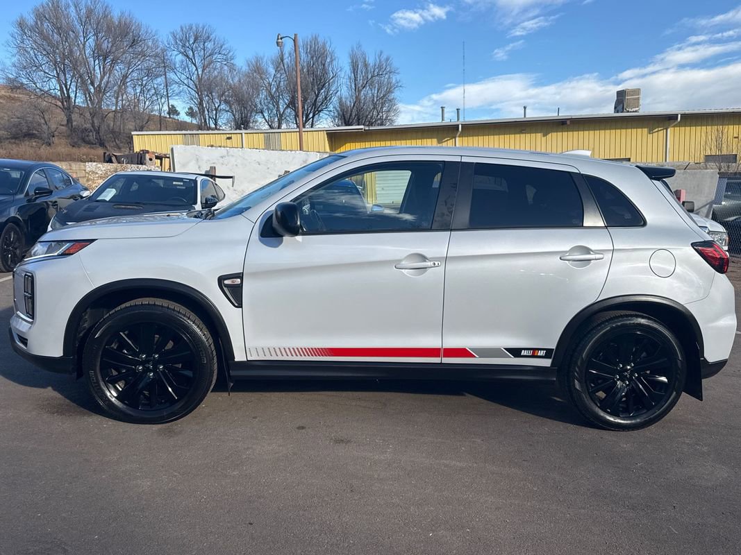 Used 2024 Mitsubishi Outlander Sport SE image 4