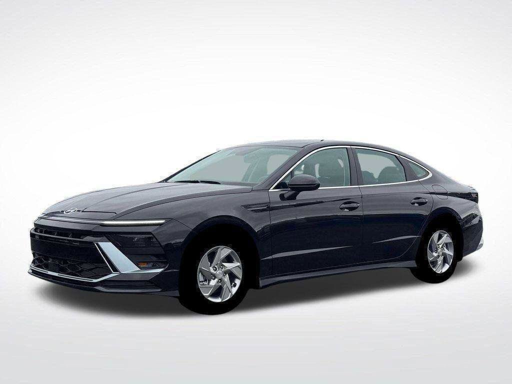 New 2026 Hyundai Sonata SE FWD image 2