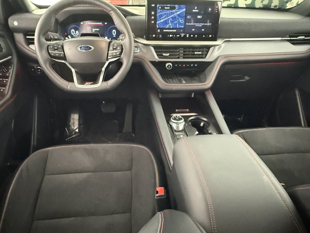 Used 2025 Ford Explorer ST RWD image 16