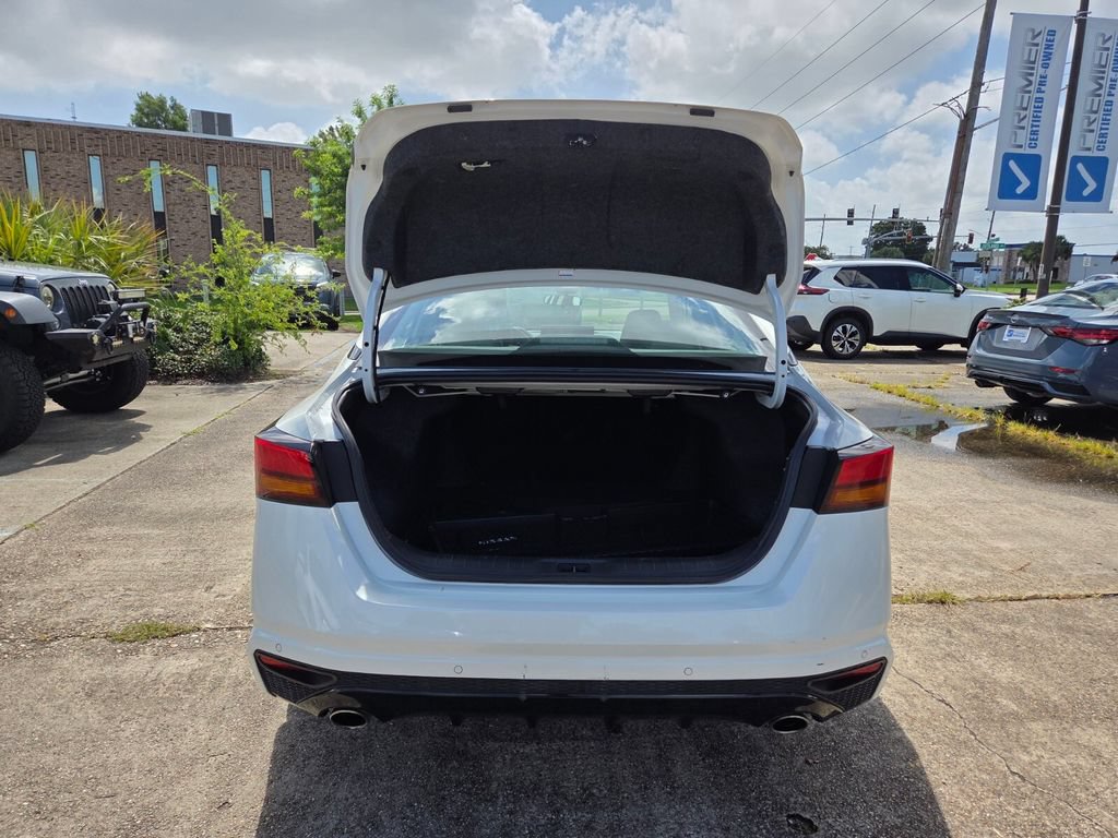 Used 2024 Nissan Altima 2.0 SR FWD image 29